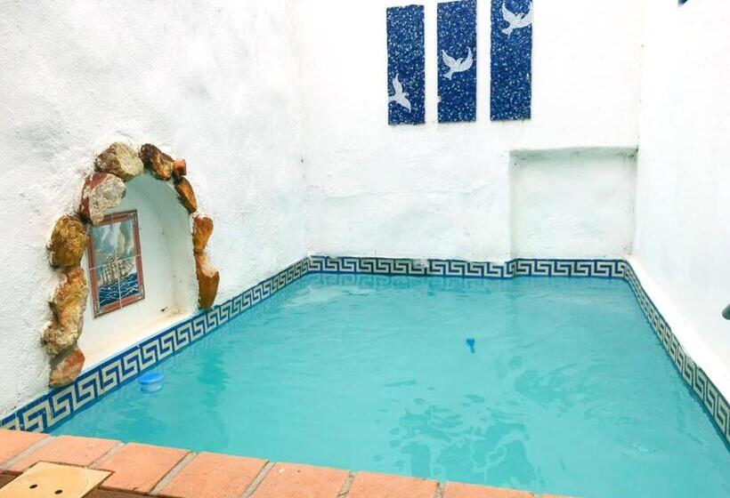 민박 Athenian Villa