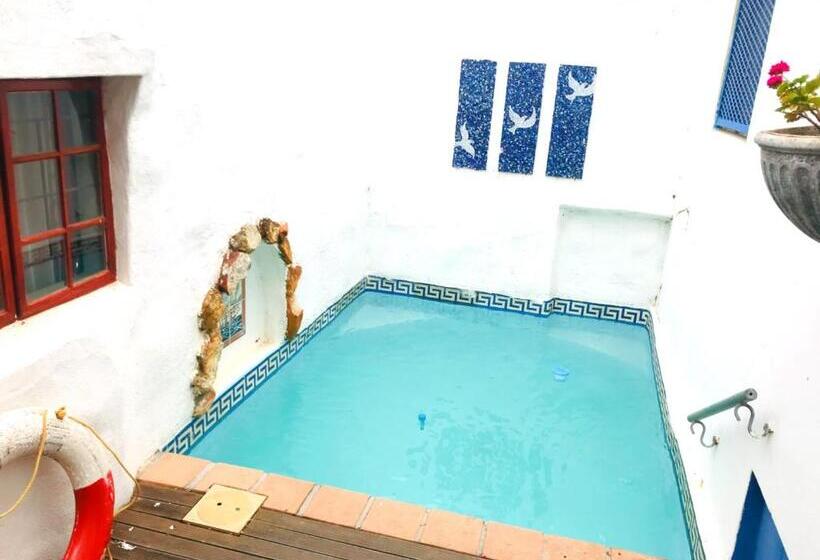 민박 Athenian Villa