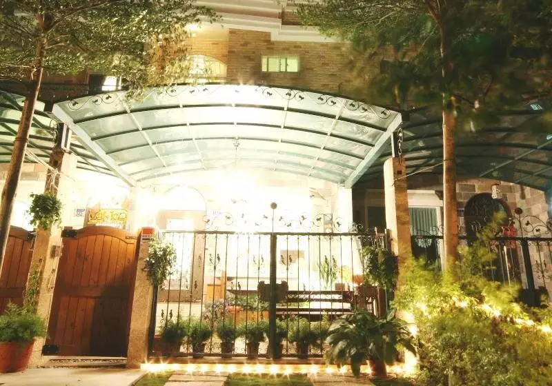 تختخواب و صبحانه Hualien Lidu House