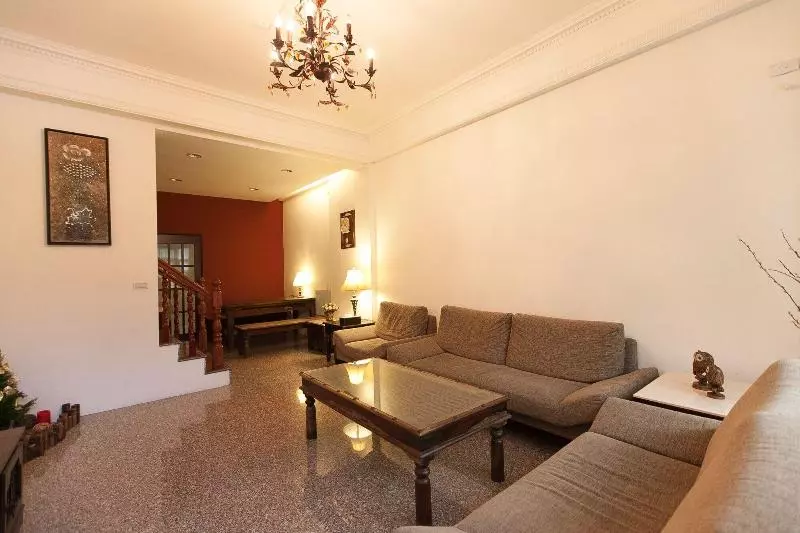 تختخواب و صبحانه Hualien Lidu House