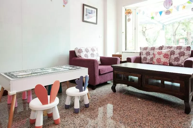 تختخواب و صبحانه Hualien Lidu House