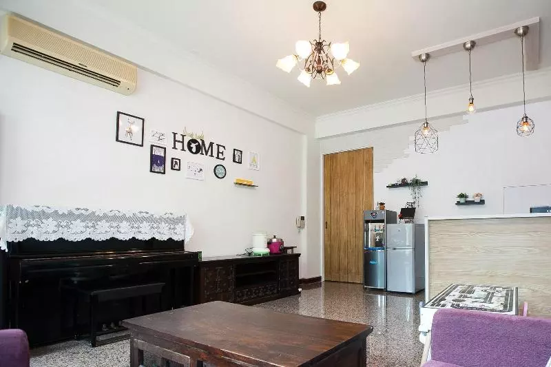 تختخواب و صبحانه Hualien Lidu House
