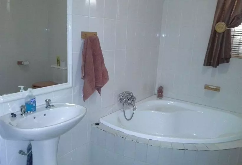 مبيت وإفطار Unique House