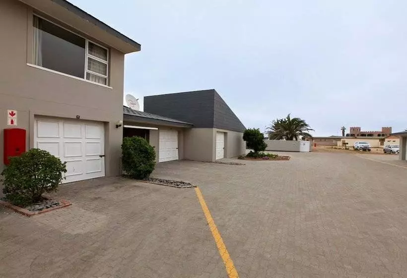 First Group Desert Rose