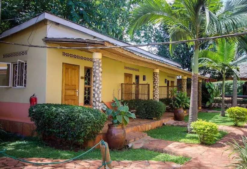 هتل 2 Friends Guest House