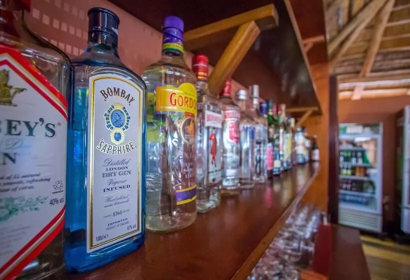 هتل 2 Friends Guest House