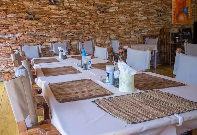 هتل 2 Friends Guest House