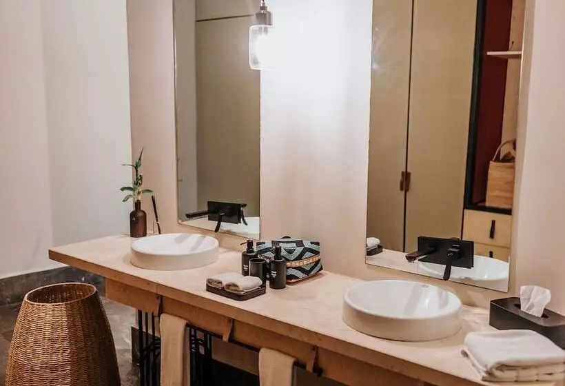 هتل Antelar Casa Destino