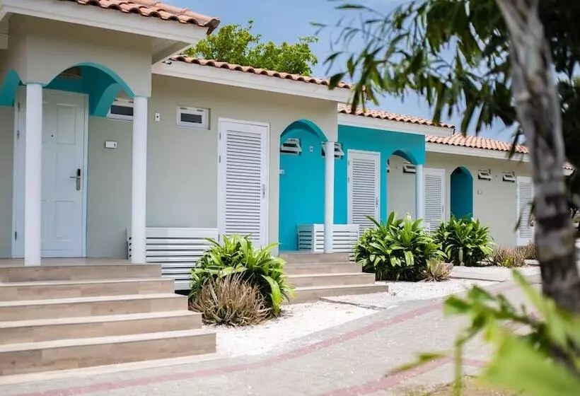 هتل Blue Bay Lodges
