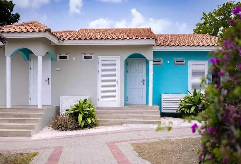 هتل Blue Bay Lodges