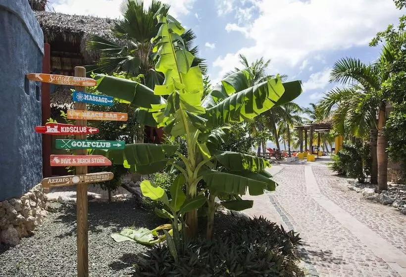 هتل Blue Bay Lodges