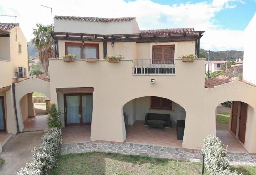 호텔 I Borghi Di Ottiolu