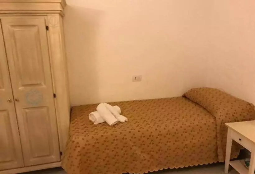 هتل I Borghi Di Ottiolu