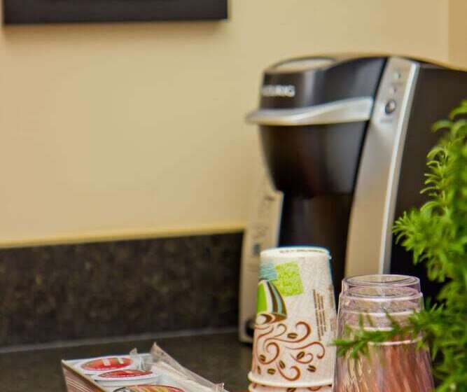 Otel Inn On The Cliff