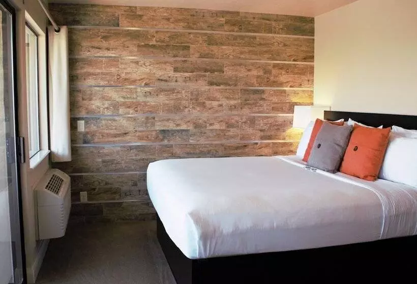 Отель Inn On The Cliff