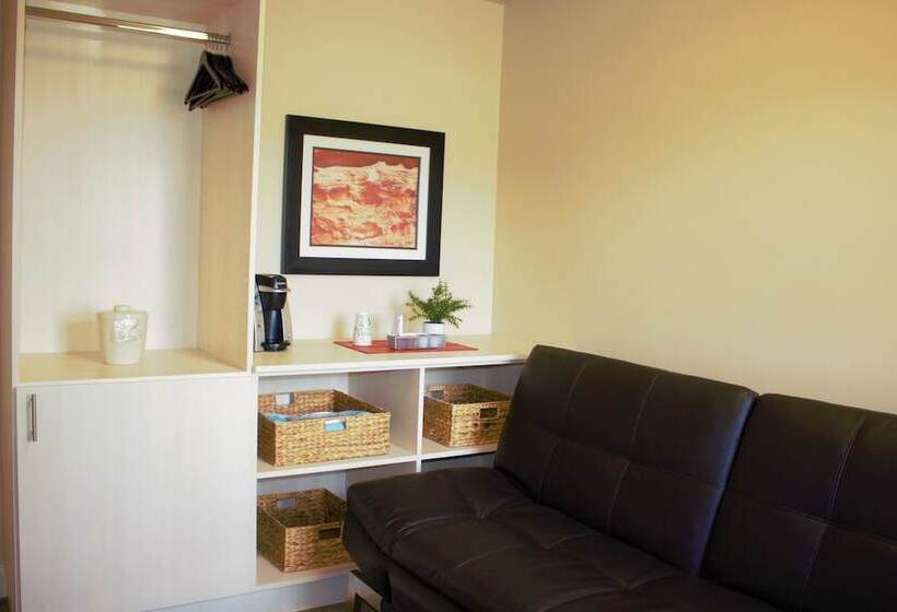 Otel Inn On The Cliff