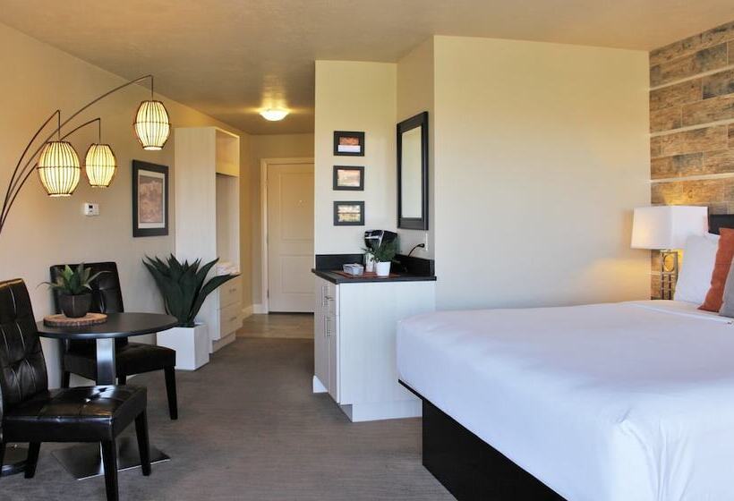 Otel Inn On The Cliff