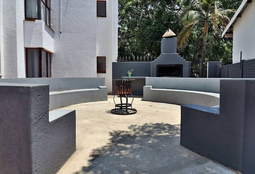 Khayalami Hotel   Mbombela