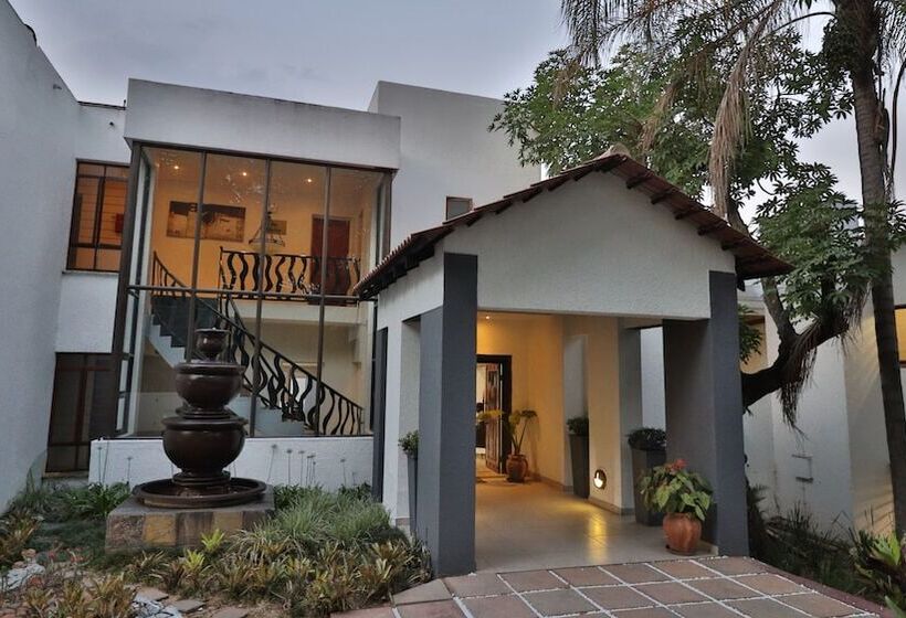 Khayalami Hotel   Mbombela