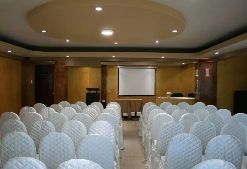 בית מלון כפרי La Joya