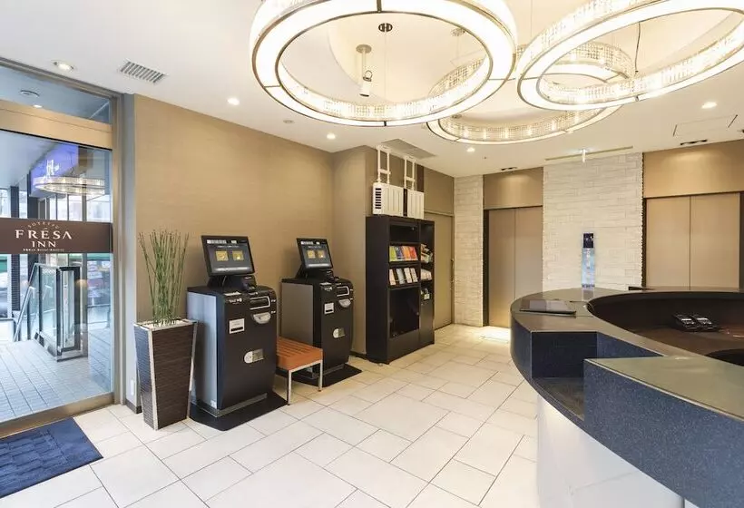 Отель Sotetsu Fresa Inn Shimbashi Hibiyaguchi