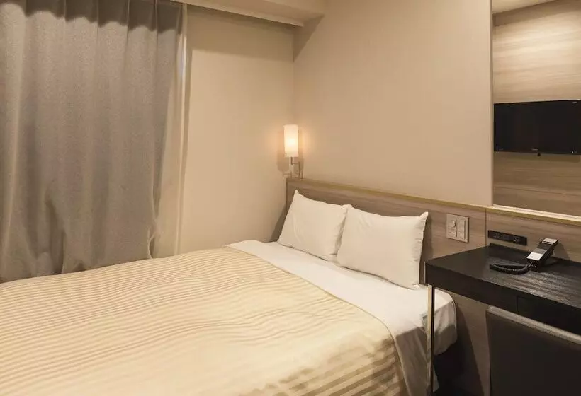 Отель Sotetsu Fresa Inn Shimbashi Hibiyaguchi