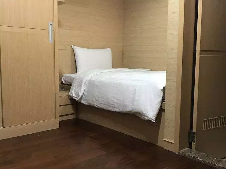 هتل West 59 Inn