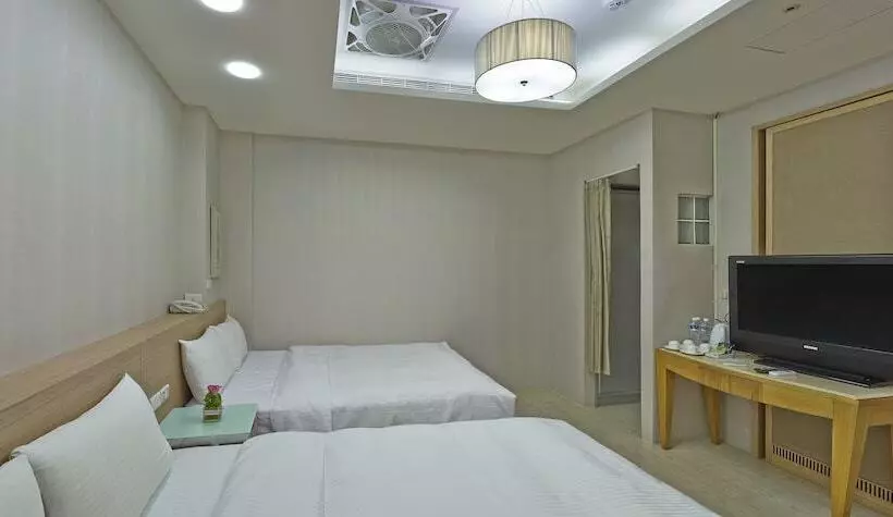 هتل West 59 Inn
