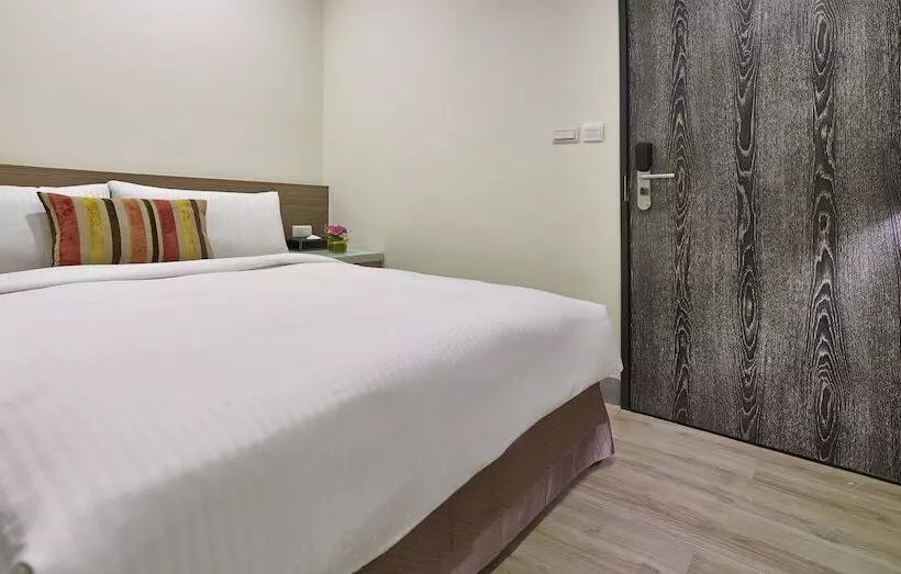 هتل West 59 Inn