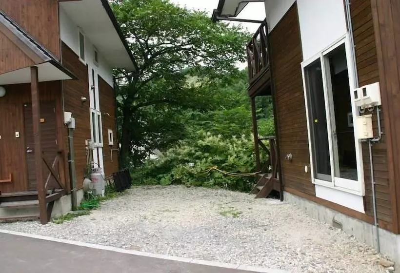 בית מלון כפרי Winkel Village