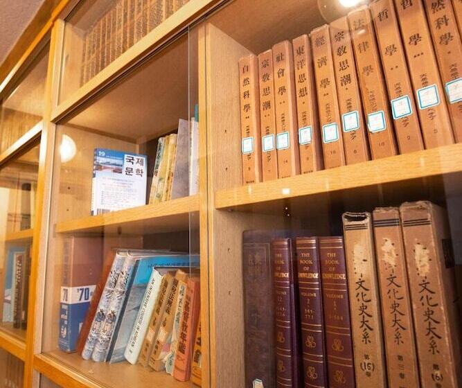 فندق Ymca Asia Youth Center