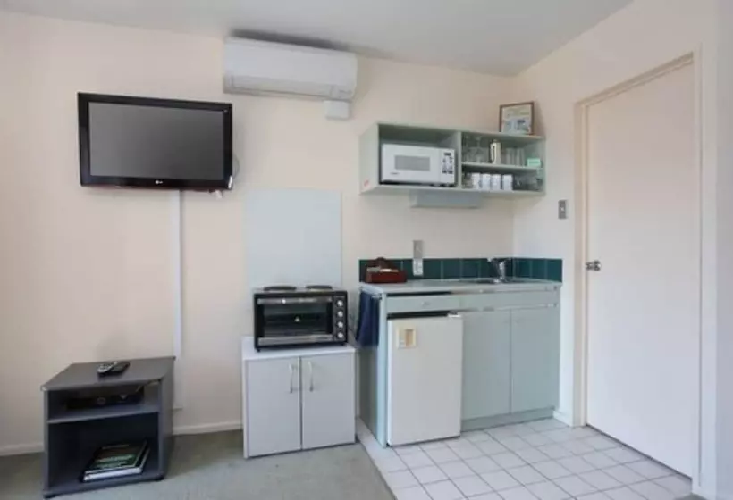 Pavilion Motel & Conference Centre