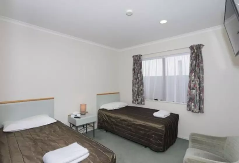 Pavilion Motel & Conference Centre