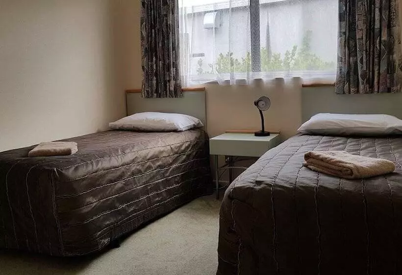 Pavilion Motel & Conference Centre