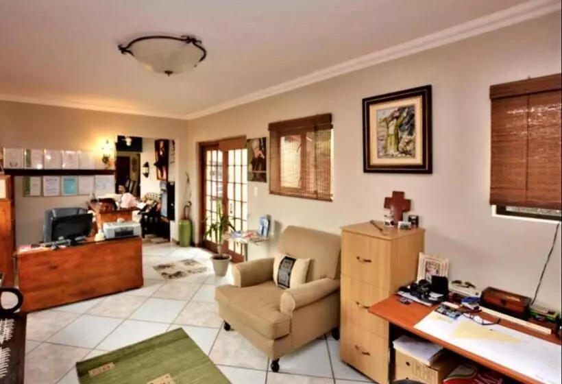 پانسیون Amarachi Guesthouse