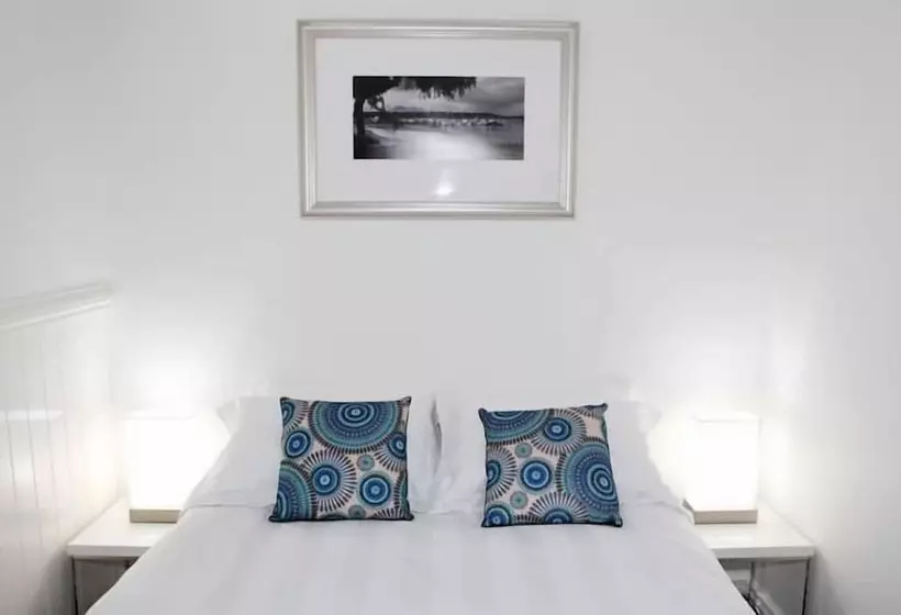 Albany Central Apartments