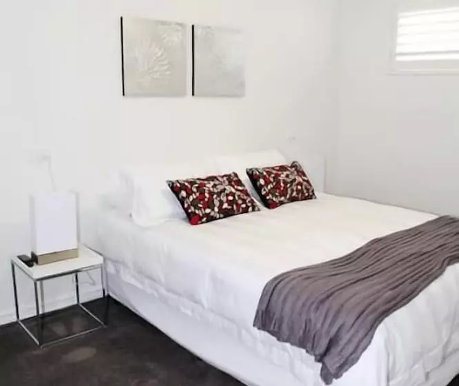 Albany Central Apartments