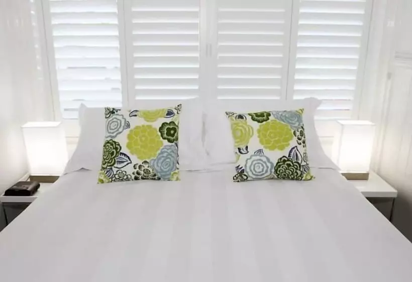 Albany Central Apartments