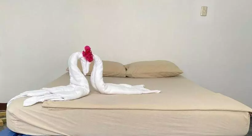 旅馆 La Hacienda Rooms & Food