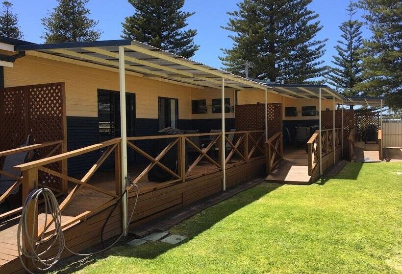 Driftwood Apartments