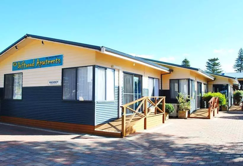 Driftwood Apartments