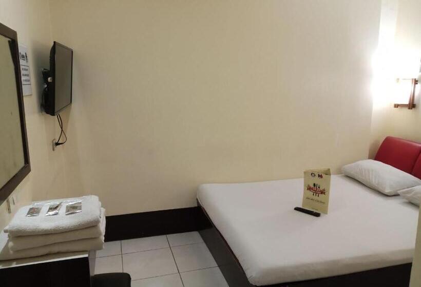 Halina Hotel Avenida