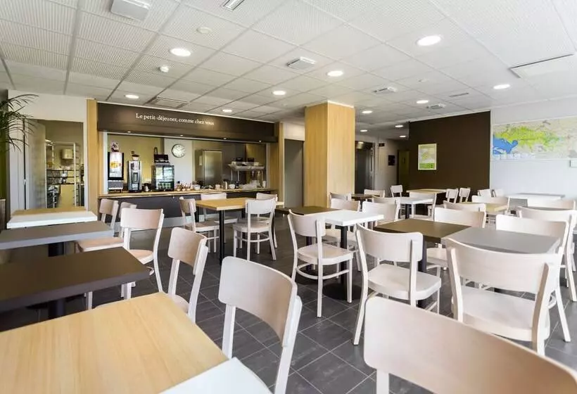 B&b Hotel Niort Marais Poitevin Est