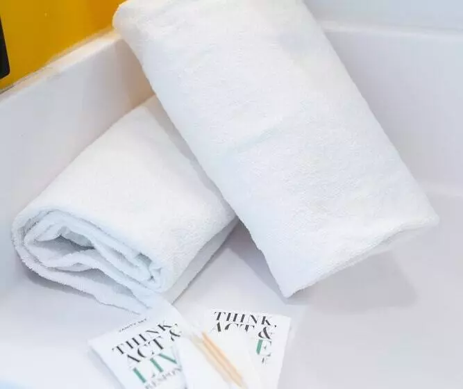 B&b Hotel Niort Marais Poitevin Est