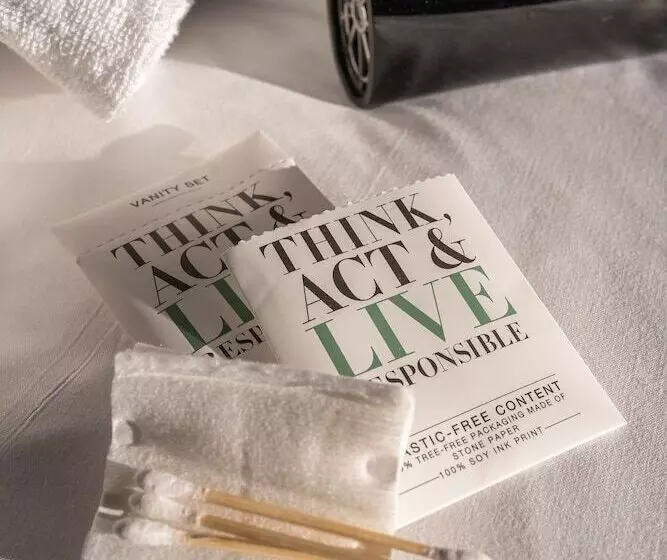 B&b Hotel Niort Marais Poitevin Est