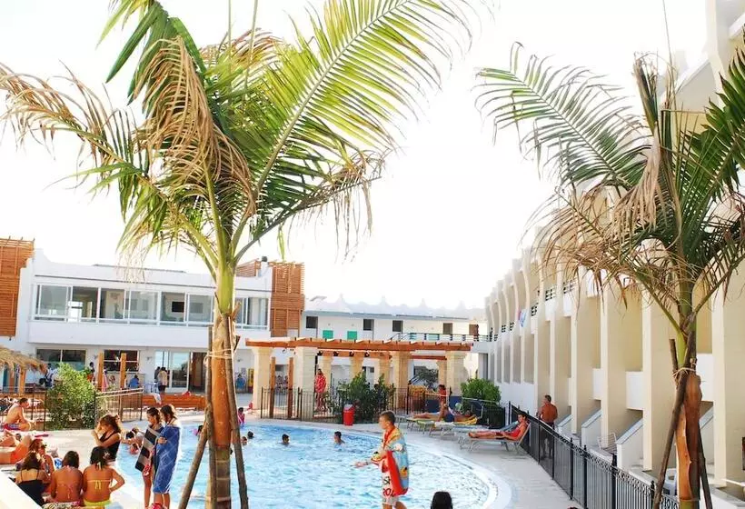 Отель Cala Saracena Resort