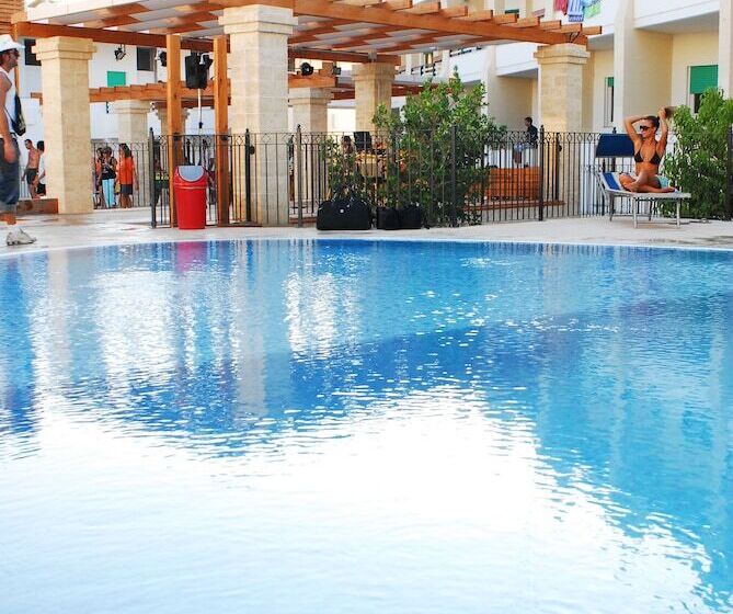 Отель Cala Saracena Resort