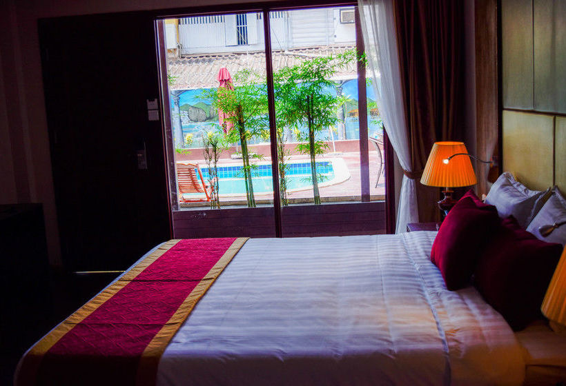 هتل Champa Garden