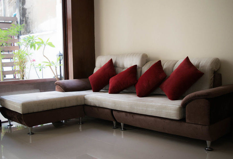 هتل Champa Garden