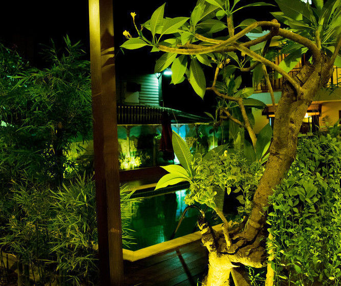 هتل Champa Garden